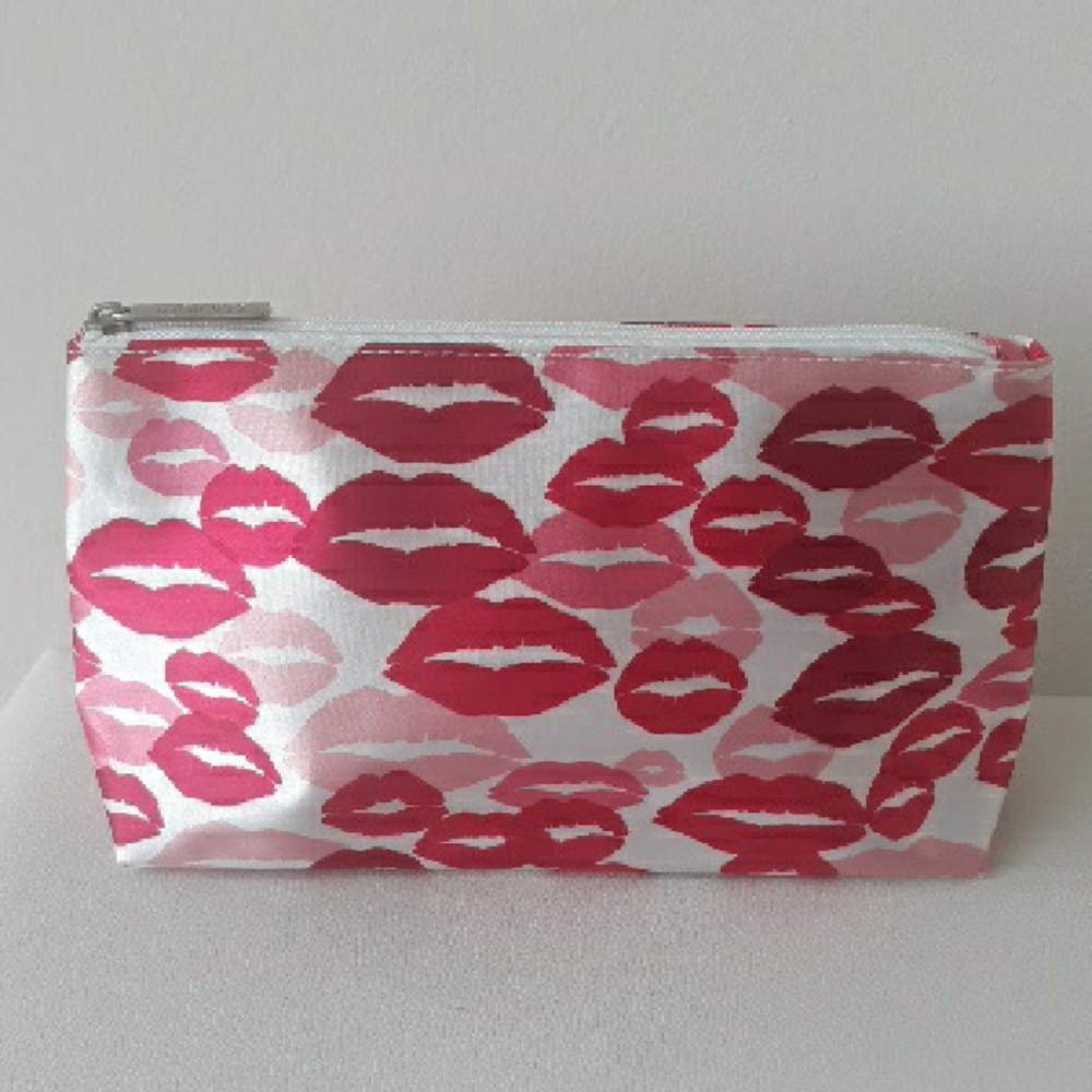 Clinque Kiss Print Cosmetic Pouch